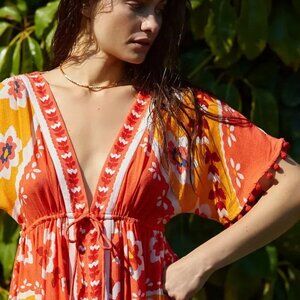 Farm Rio V-Neck cover up Kaftan Red Orange Floral Oversized NWOT size Small